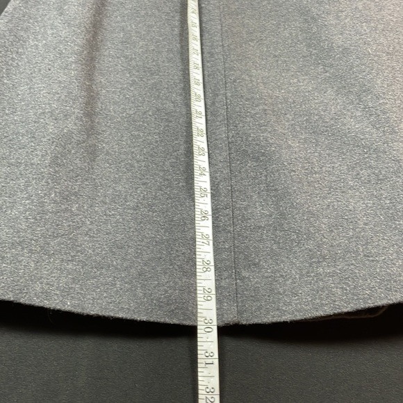 L. L. Bean women’s classic straight size 4 petite skirt, fully lined with pocket - Picture 7 of 11